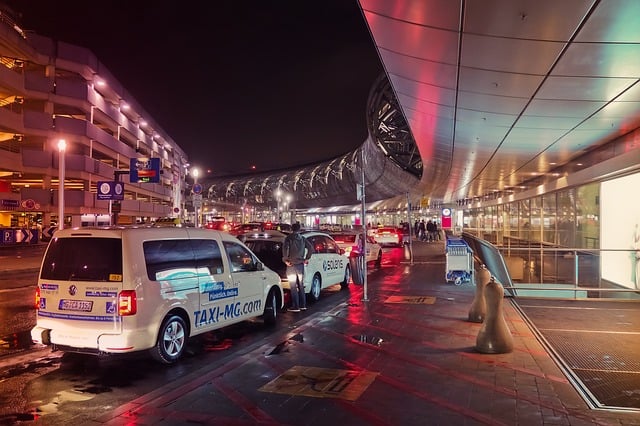 Airport Taxi Booking 101: A Definitive Guide